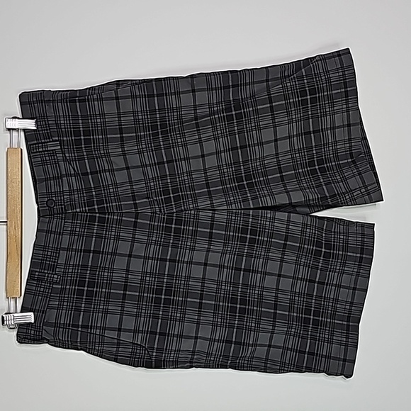 Nike drifit tour performance medium gray and black plaid shorts - Picture 1 of 6
